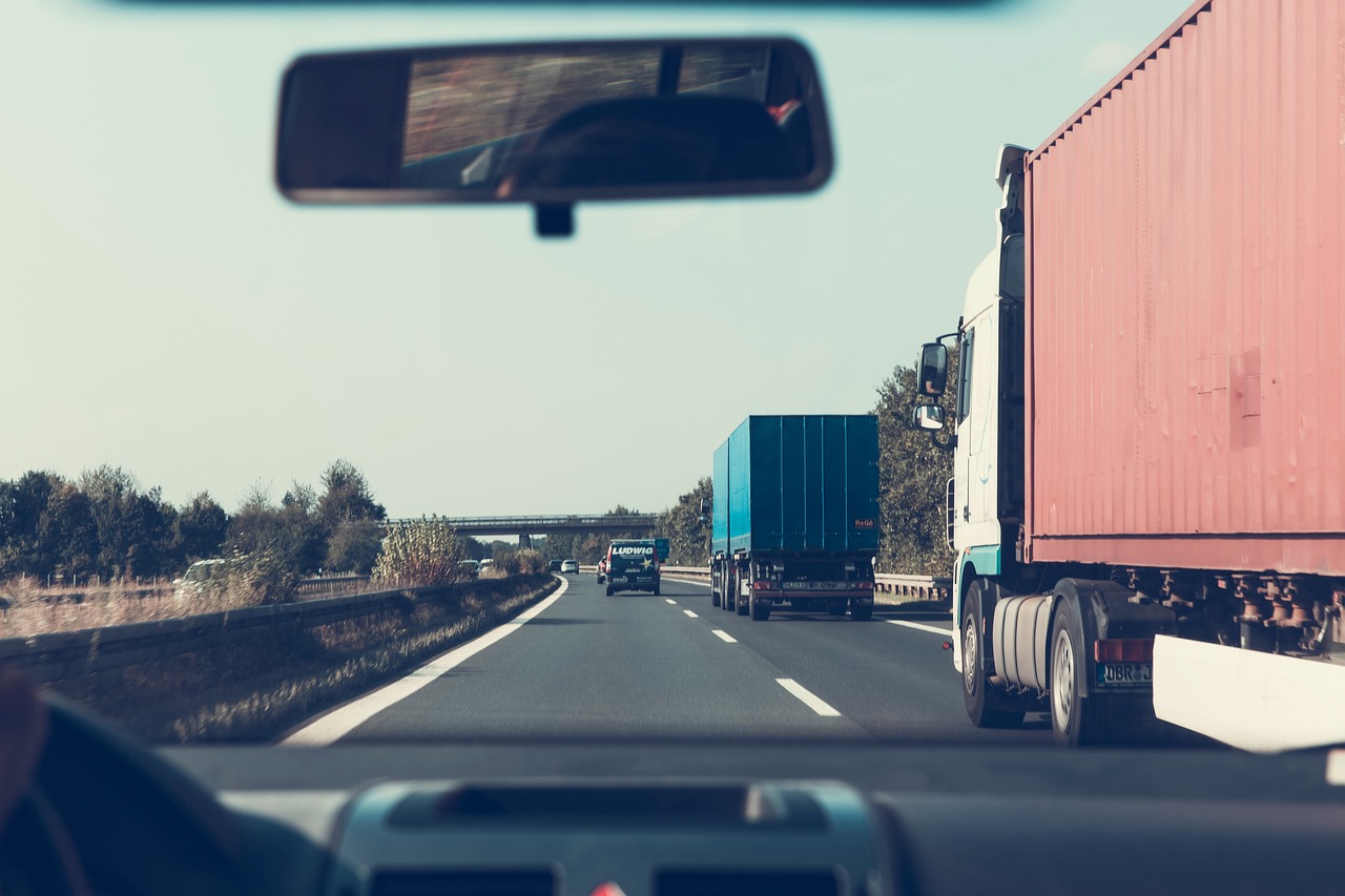 Targa camuffata per evitare il tutor nel viaggio verso Reggio Calabria,  fermato dalla stradale